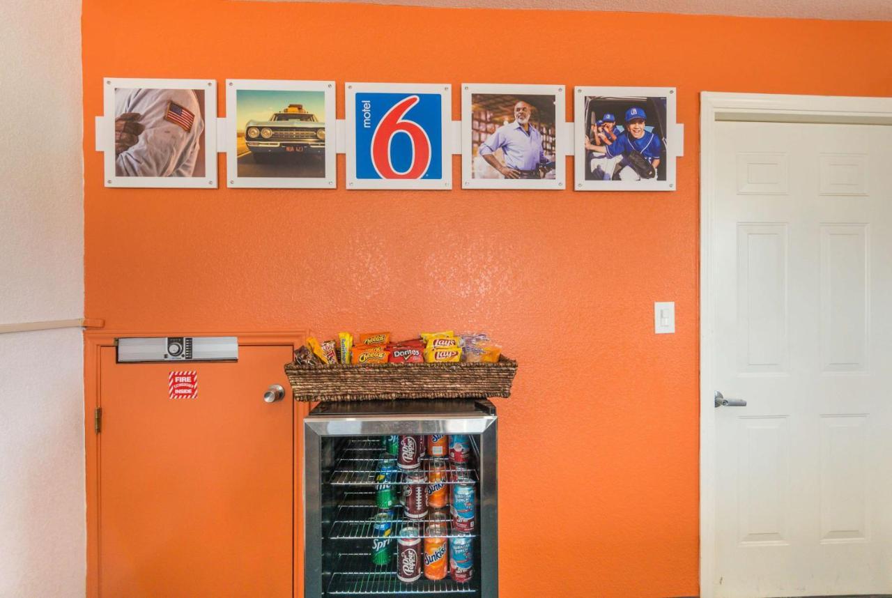 Motel 6-Humble, Tx מראה חיצוני תמונה