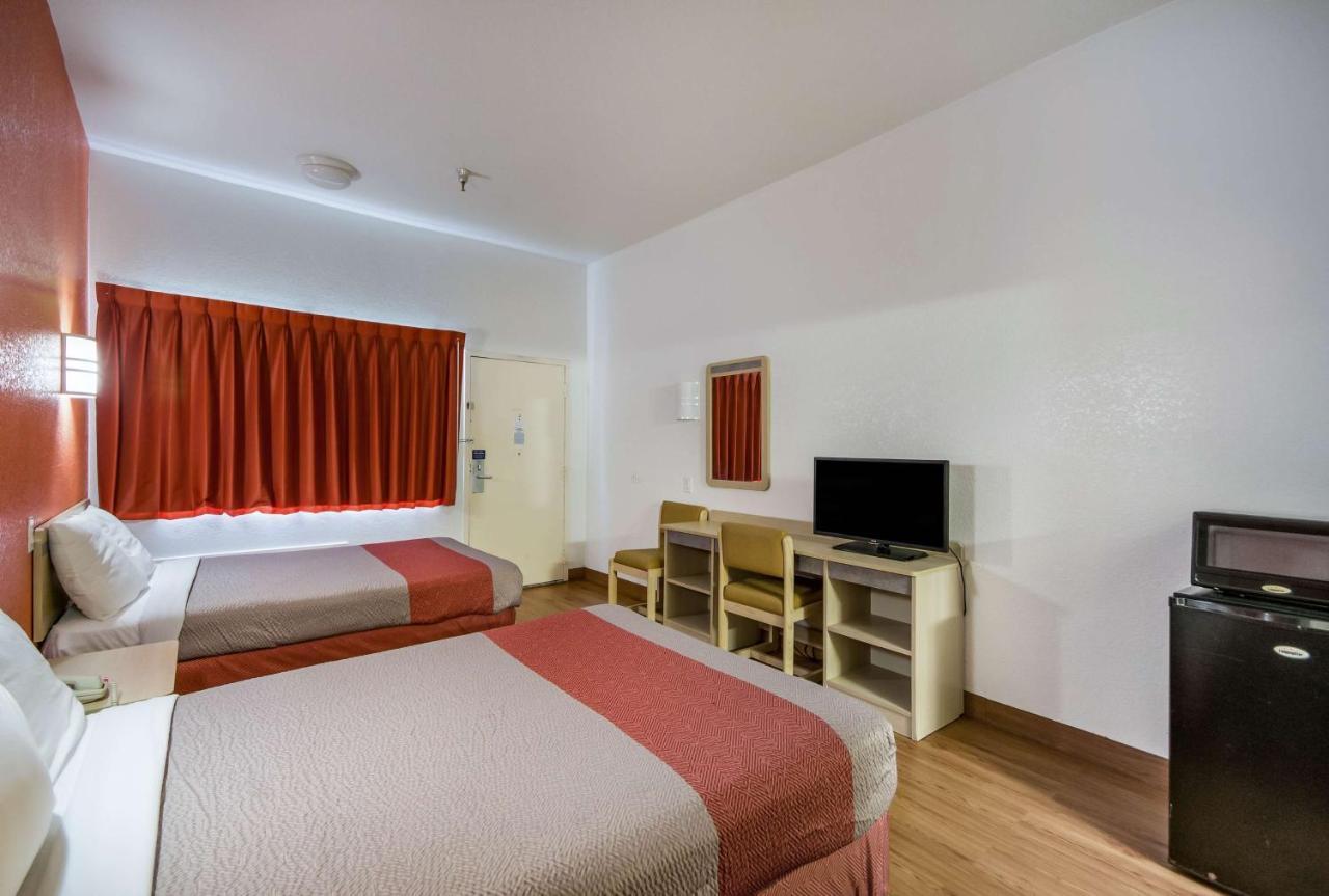 Motel 6-Humble, Tx מראה חיצוני תמונה